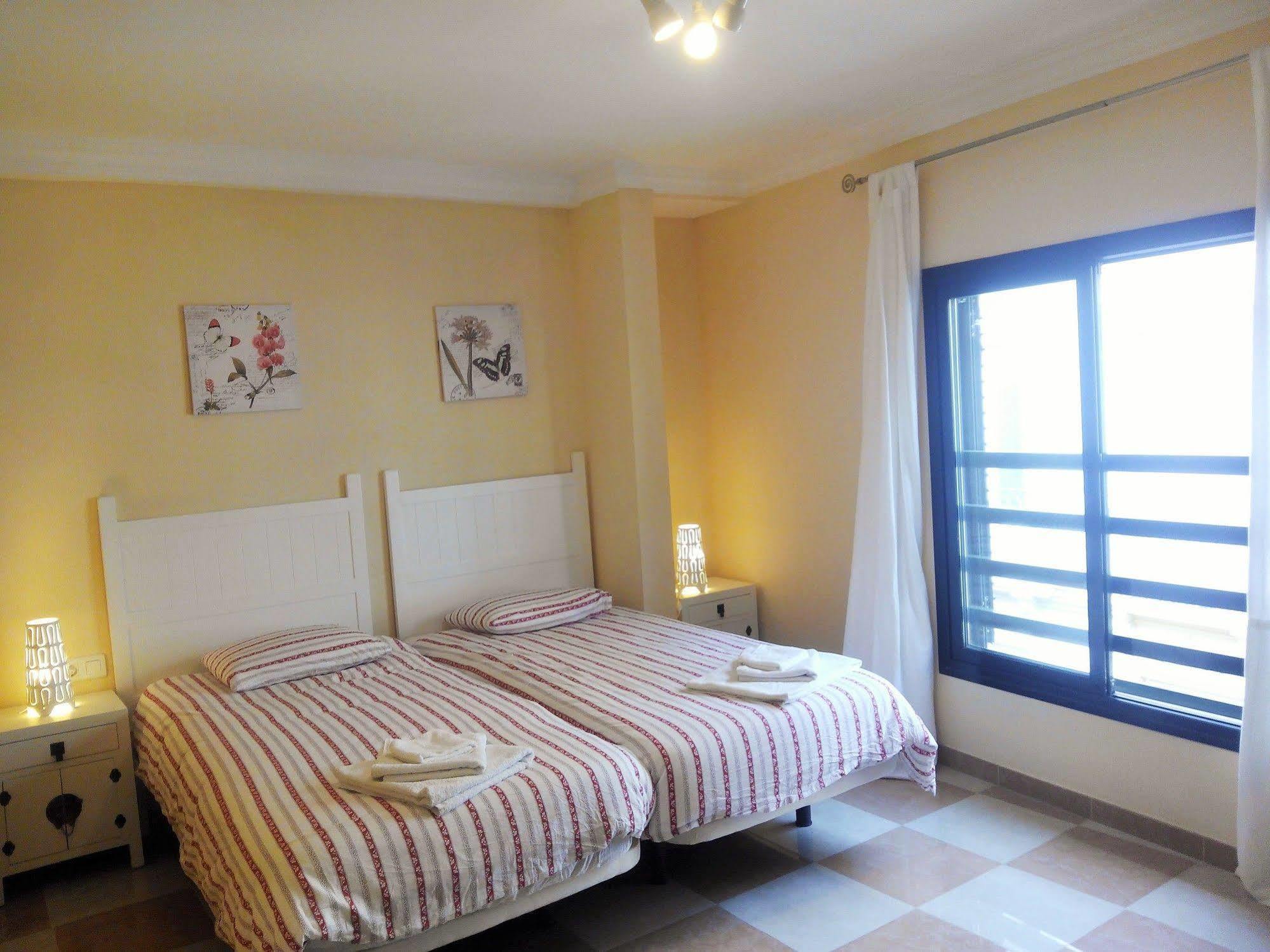 Apartamentos Decada Malaga Ngoại thất bức ảnh