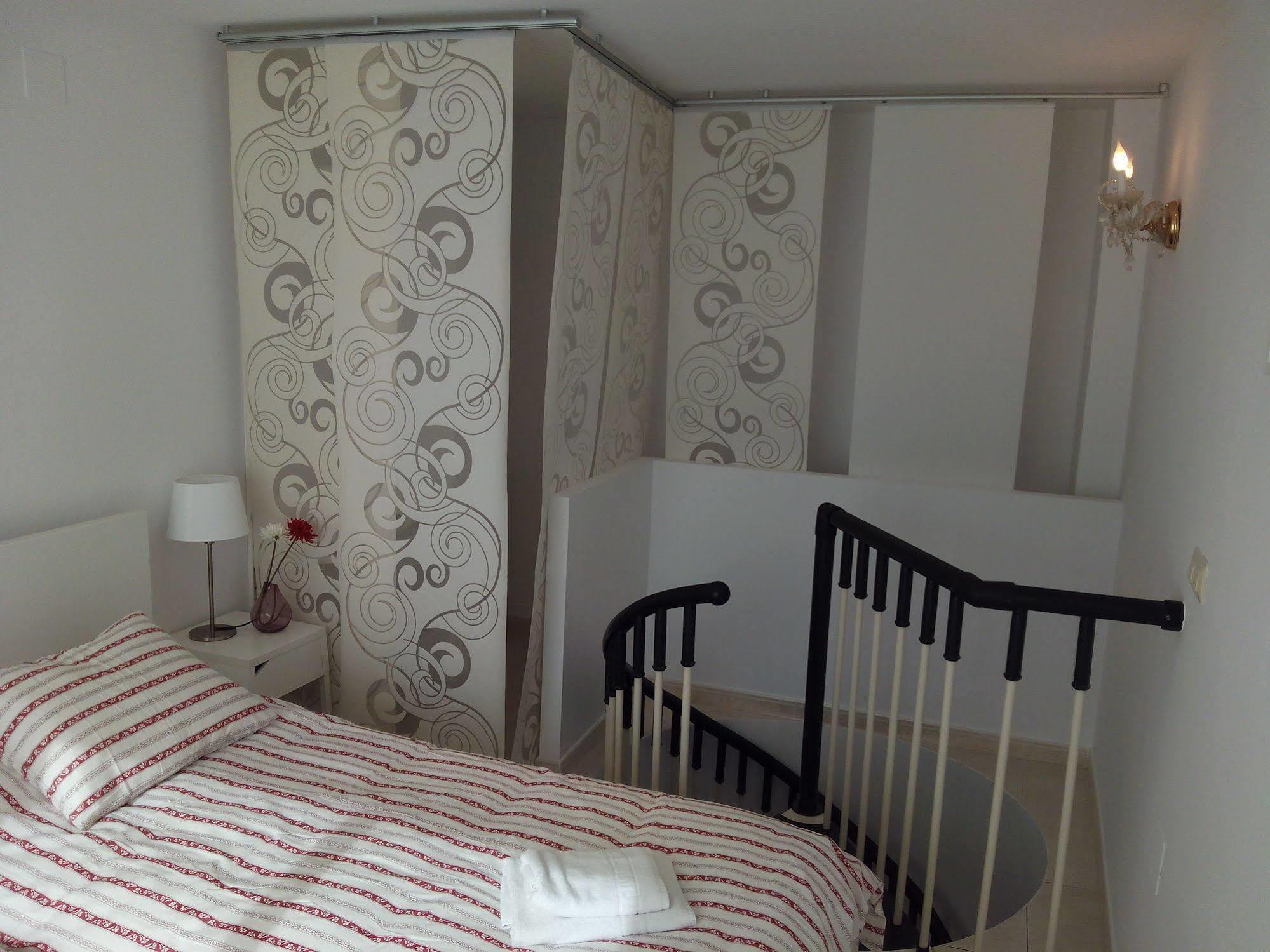 Apartamentos Decada Malaga Ngoại thất bức ảnh